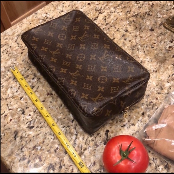 LOUIS VUITTON Trousse 28 - Picture 3 of 9